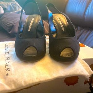 Donald Pliner Black Silk Elastic/Suede peep toe slings